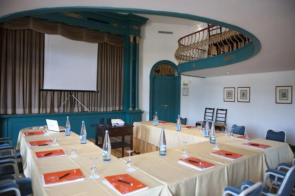 Pousada Palacio De Queluz 4*,