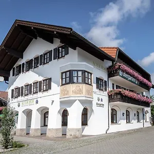 https://alter-hof-parsdorf.com-bavaria.com